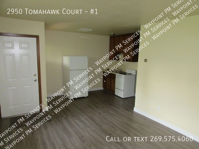 Building Photo - 2950 Tomahawk Ct