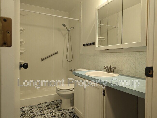 Building Photo - 926 Yeager Pl