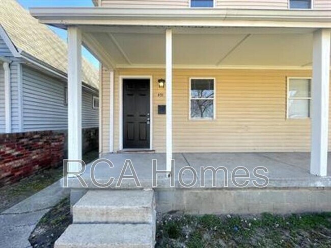 Building Photo - 451 S Keystone Ave