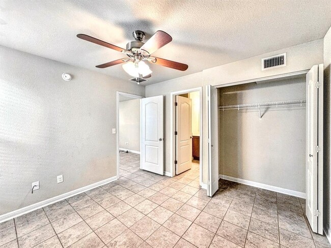 Building Photo - 338 Trestle Tree