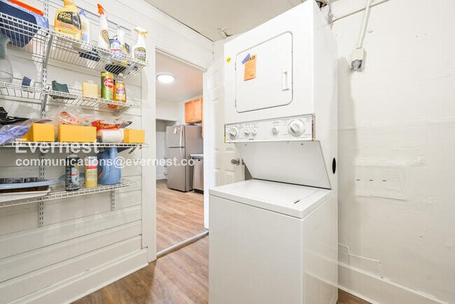 Building Photo - 4902 Meade St