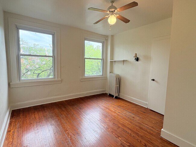 Building Photo - 3209 Guilford Ave