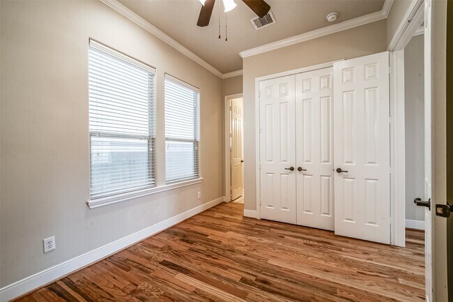 Building Photo - 1117 St Agnes St