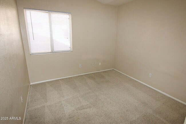 Building Photo - 16060 W Desert Bloom St
