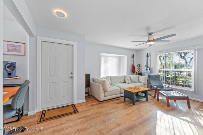 Building Photo - 1479 Beechfern Dr
