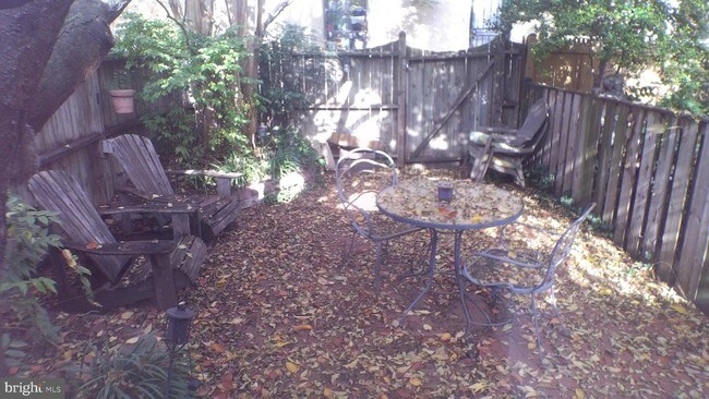 Building Photo - 778 McHenry St