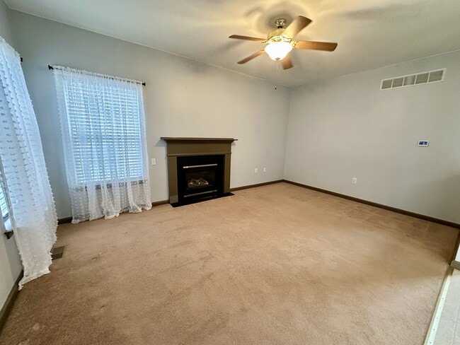 Building Photo - 30 Kristin Ct