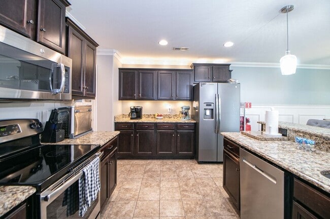 Building Photo - 1088 Jon Dr