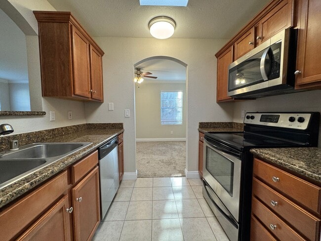 Building Photo - 2BD/2BA IN NORMAL HEIGHTS! ENJOY RESTAURAN...