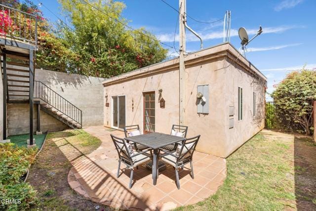 Building Photo - 3211 Kenneth Dr