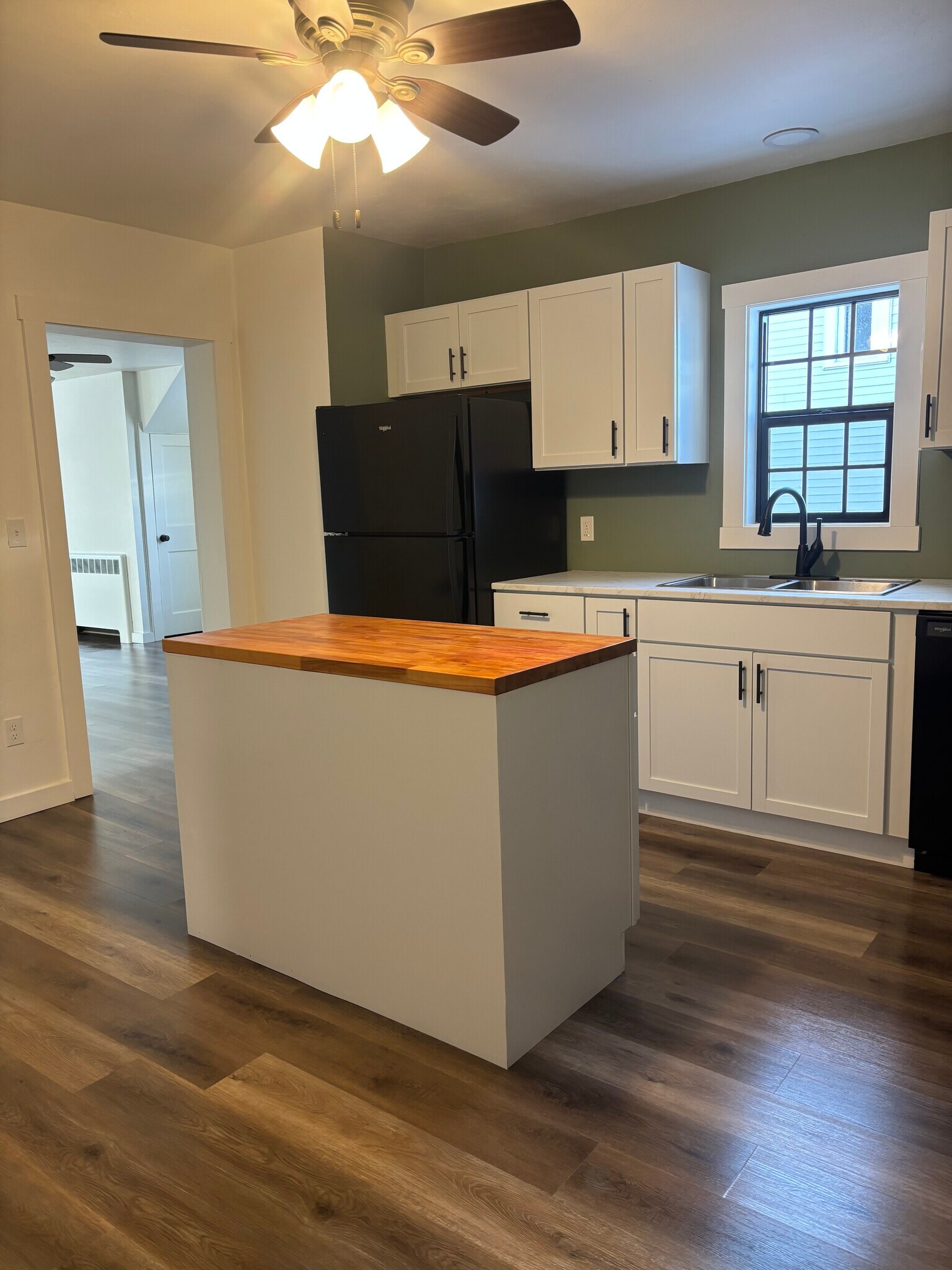 Building Photo - 1216 Hamilton St