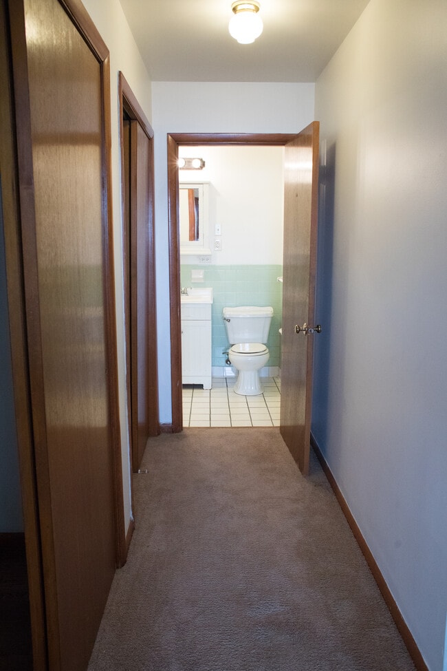 Building Photo - 2981 3rd Ave