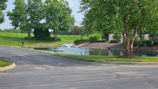 Building Photo - Bridgewater Two bedroom Condo Available!
