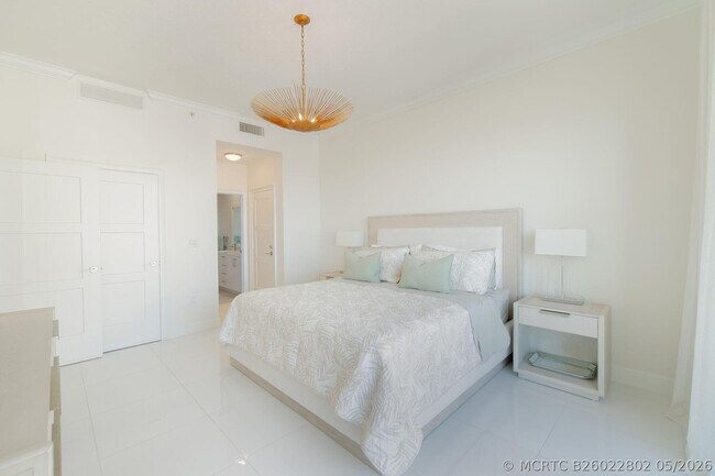 Building Photo - 550 Okeechobee Blvd