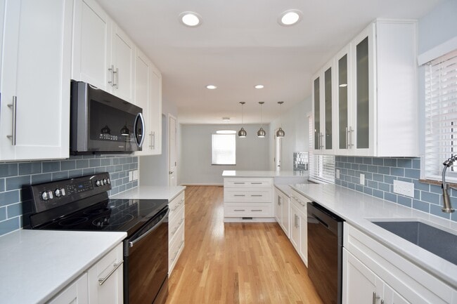 Building Photo - 7293 Chetbert Dr