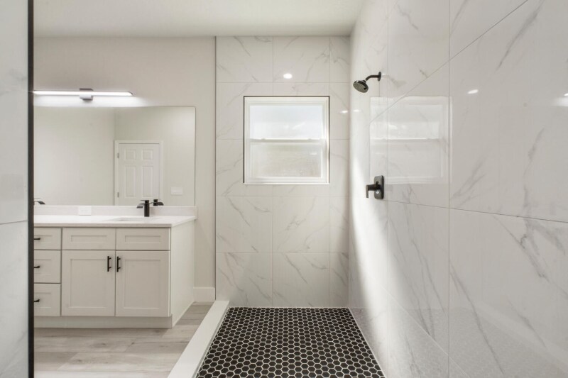 Building Photo - 9371 N Cougar Paw Dr