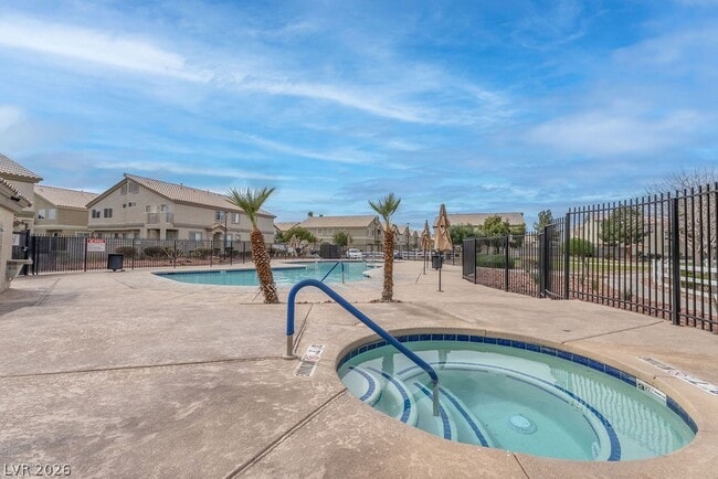 Building Photo - 5938 Gentleslope St