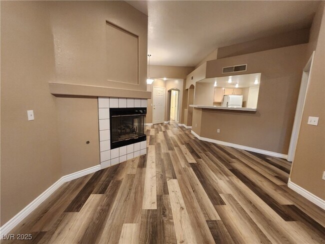 Building Photo - 7400 W Flamingo Rd