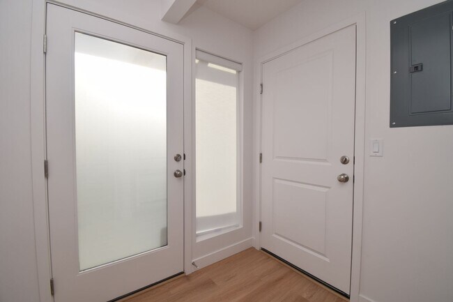 Building Photo - BRAND NEW 2 Bedroom Home in Millcreek!!