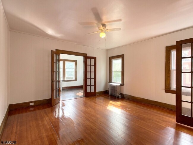 Building Photo - 26 Elmwood Ave