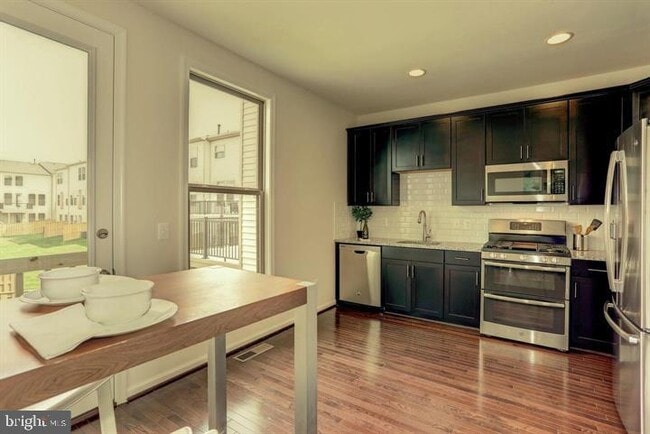 Building Photo - 42346 Alder Forest Terrace