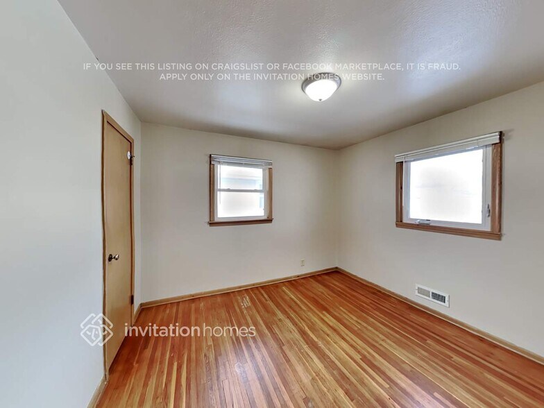 Building Photo - 5239 4th St NE