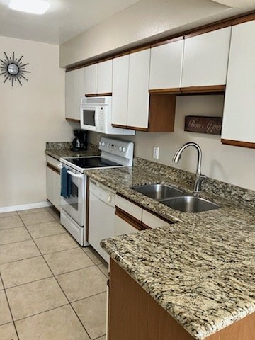Building Photo - Chic Palm Springs Condo with Modern Granite Touches – Cozy 1 Bed, 1 Bath Retreat!