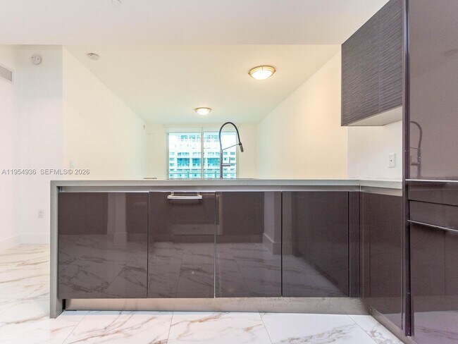 Building Photo - 1080 Brickell Ave