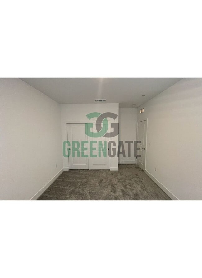 Building Photo - New Build in Tracy Hills!! 4 Bedroom 2.5 Bath AVAILABLE NOW!!