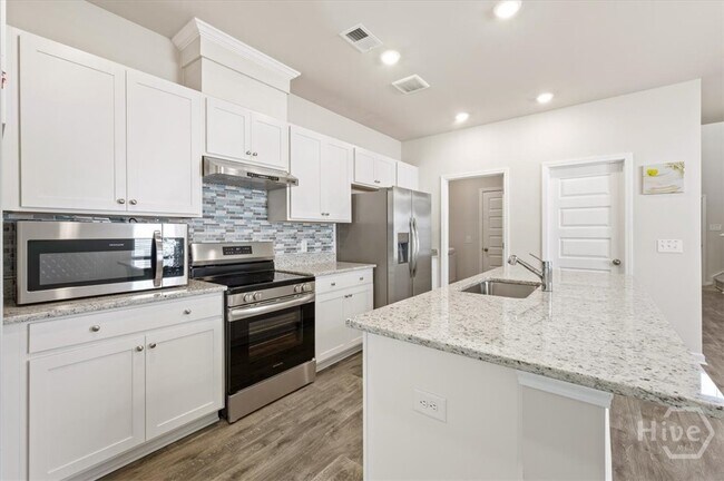 Building Photo - 142 Bottlebrush Dr