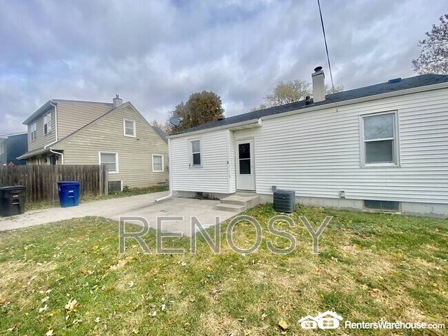 Building Photo - 3822 52nd St