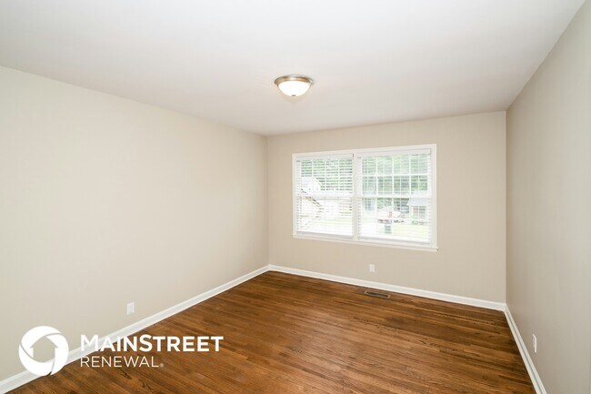 Building Photo - 2112 9th St NW