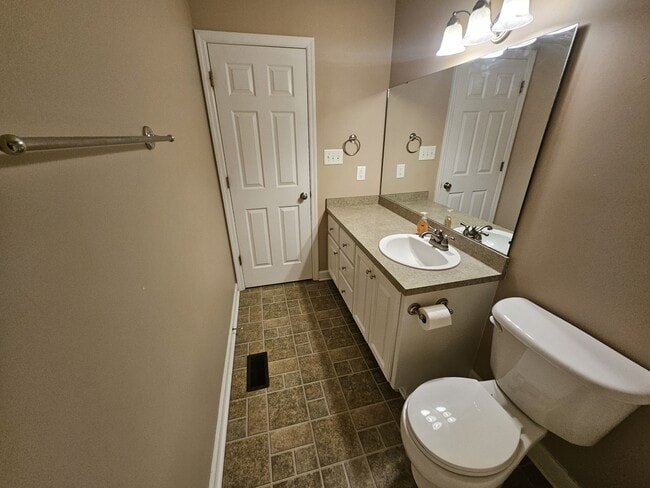 Building Photo - 203 Towbridge Ln