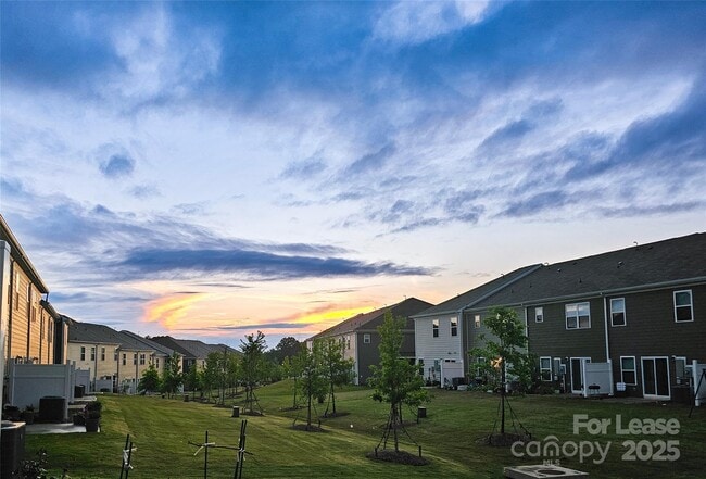 Building Photo - 2744 Yeager Dr NW