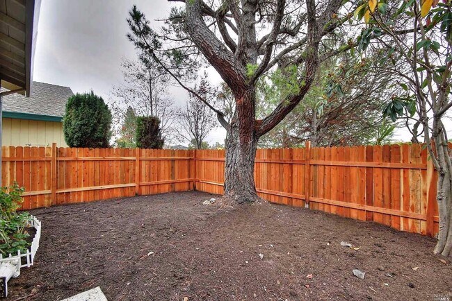 Building Photo - 221 San Marin Dr
