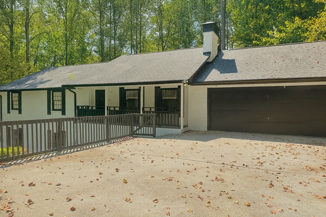 Building Photo - 3311 Spain Rd