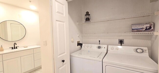 Building Photo - 11790 St Andrews Place