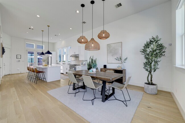 Building Photo - 9809 Mocking Bird Hill Ln