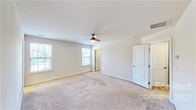 Building Photo - 1757 Evergreen Dr