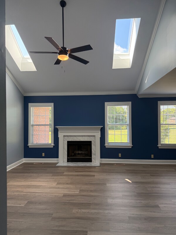 Building Photo - 205 Queens Ln Ct