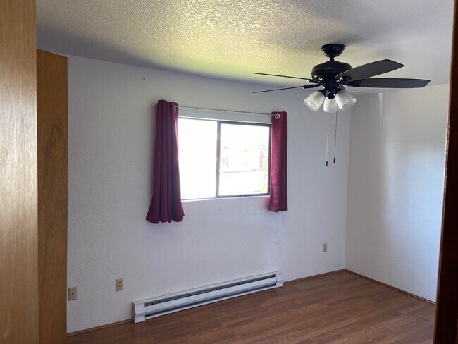 Bedroom 1 - Walk In Closet - 2005 NE Terre View Dr