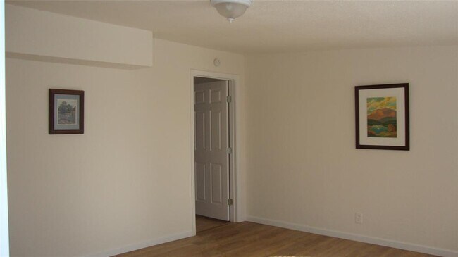 Building Photo - 18311 Redbud Ln