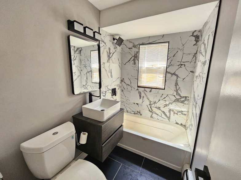 Building Photo - 720 Westfield Ave