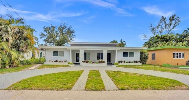 Primary Photo - 2018 NE 19th St