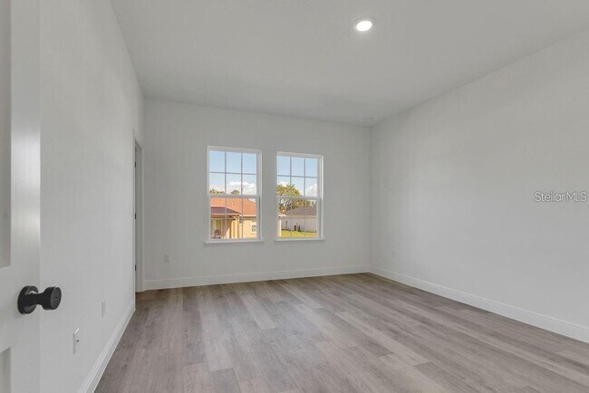 Building Photo - 15701 SW 23rd Court Rd