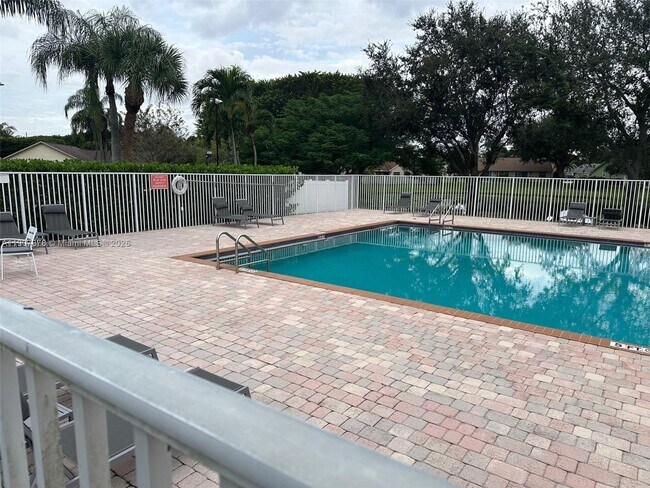 Building Photo - 1830 Banyan Creek Cir N