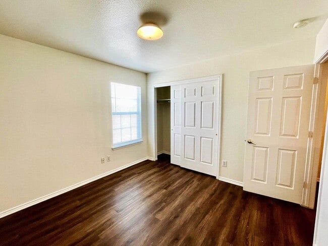 Building Photo - 13622 Merseyside Dr