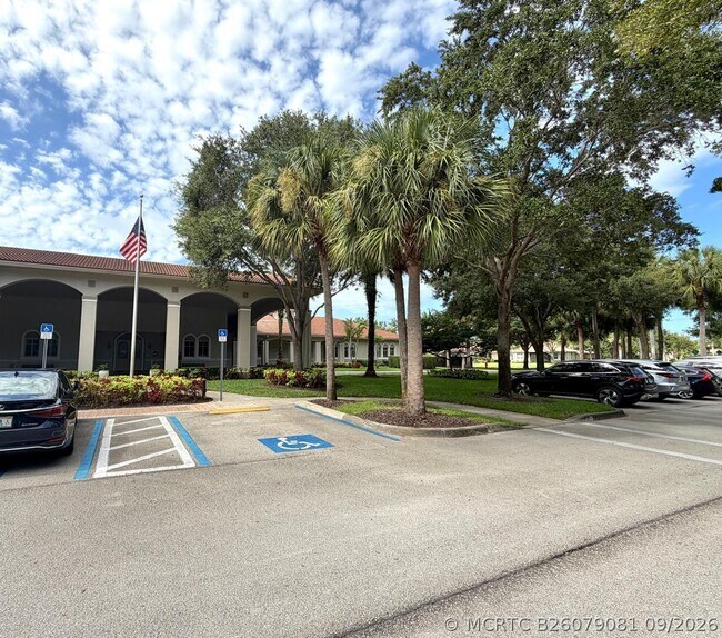 Building Photo - 8000 Carnoustie Pl