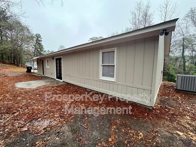 Building Photo - 1715 Scenic Dr