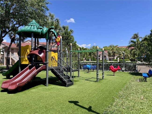 Building Photo - 10420 SW 158th Ct